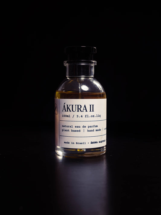 ÁKURA II